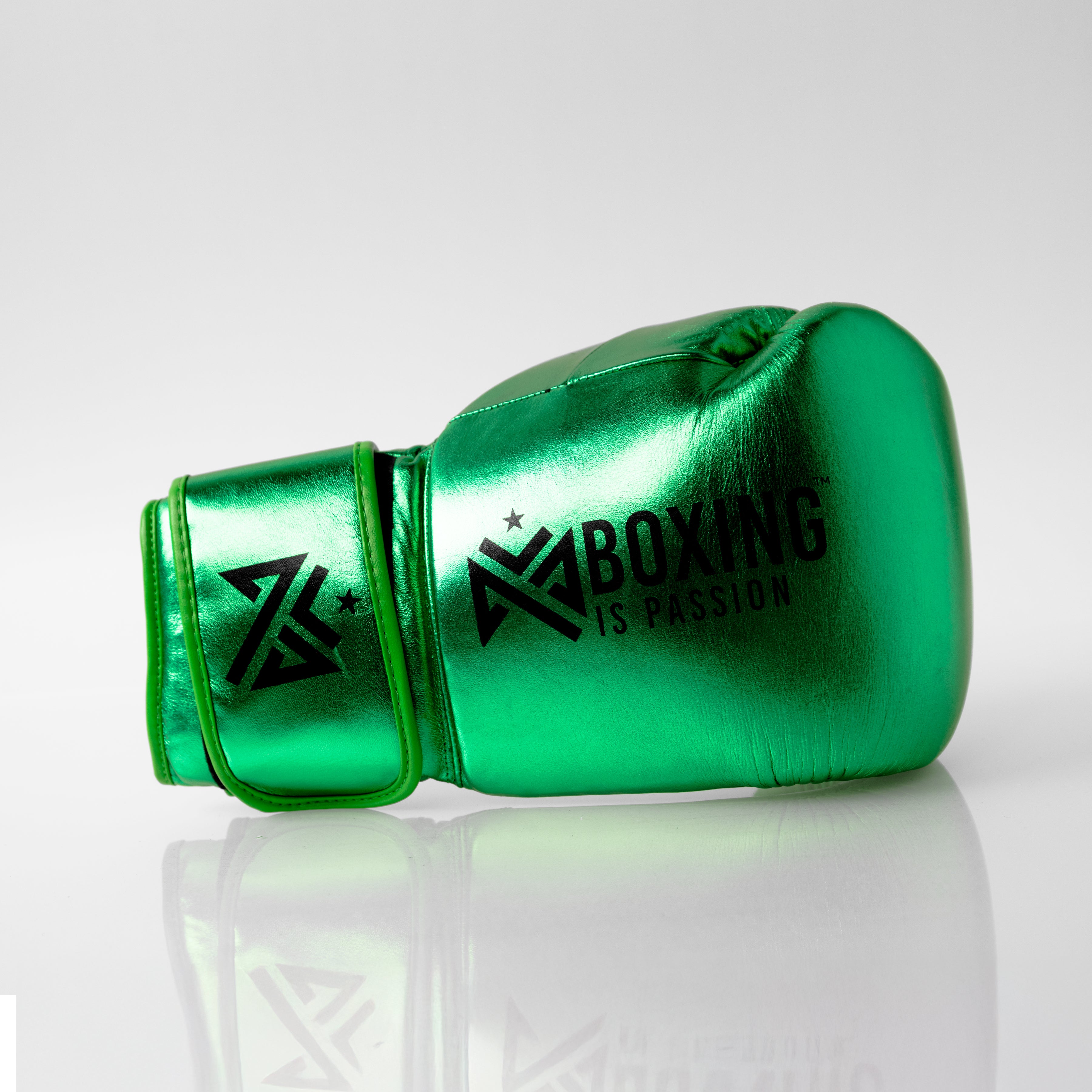 metallicgreensparringboxinggloves14ozvelcro.jpg